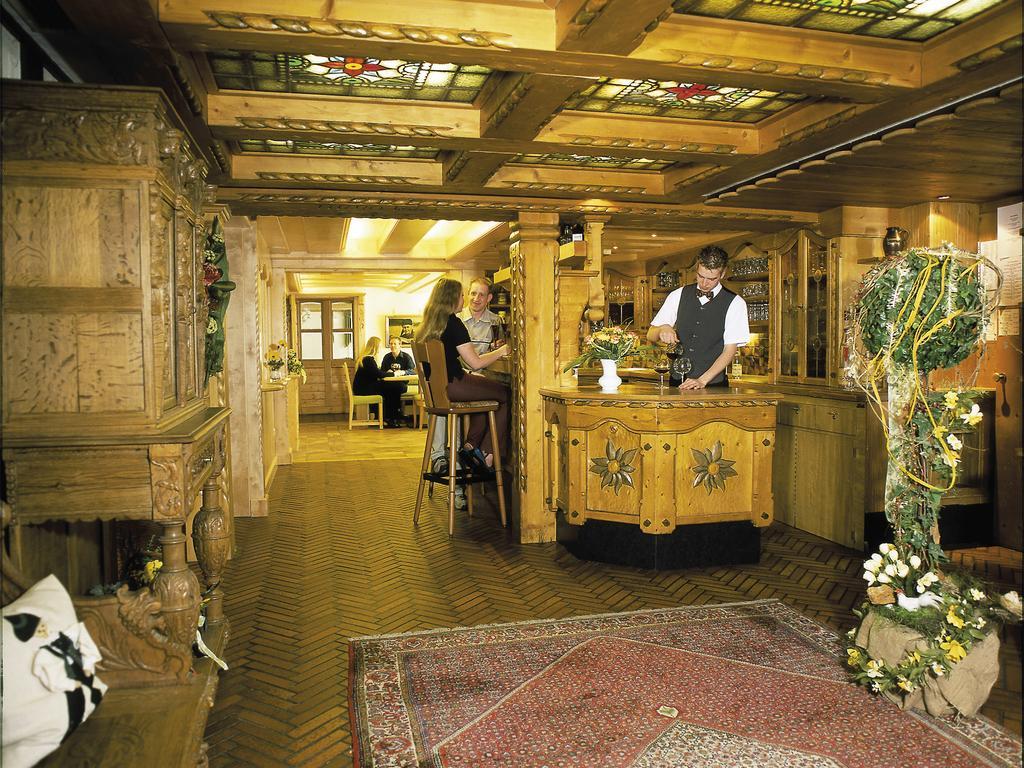 Hotel Zum Weissen Stein Kirchen  Extérieur photo
