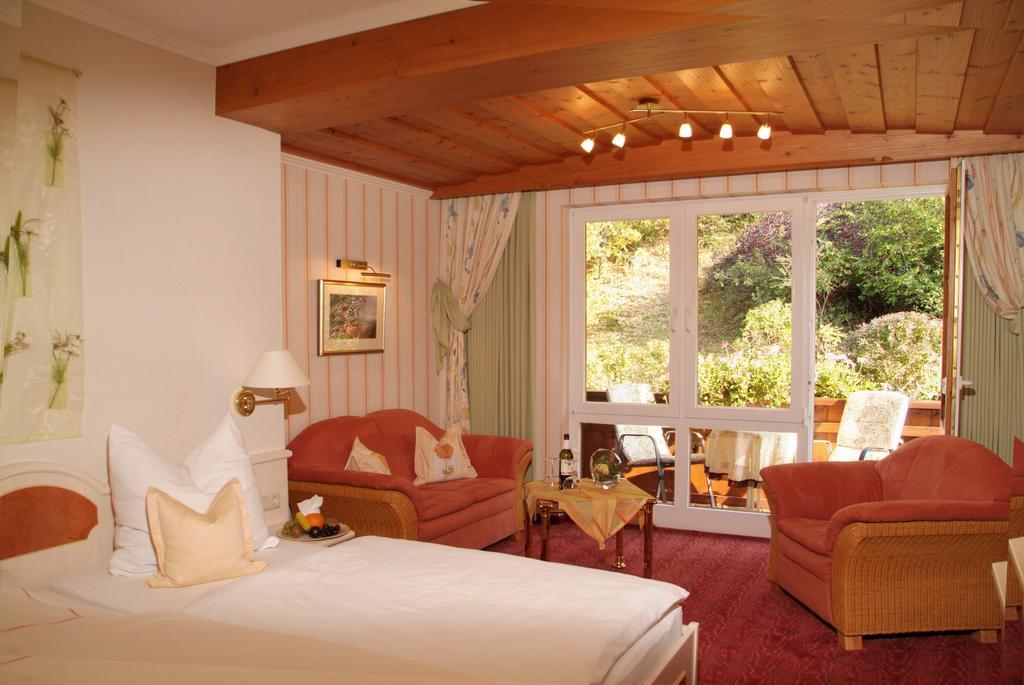 Hotel Zum Weissen Stein Kirchen  Chambre photo