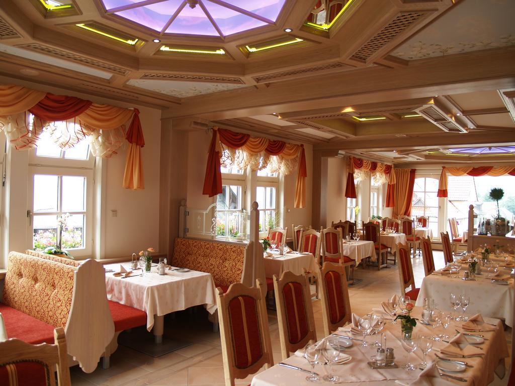 Hotel Zum Weissen Stein Kirchen  Extérieur photo