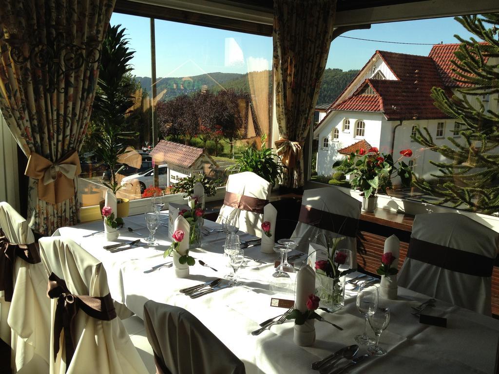 Hotel Zum Weissen Stein Kirchen  Extérieur photo