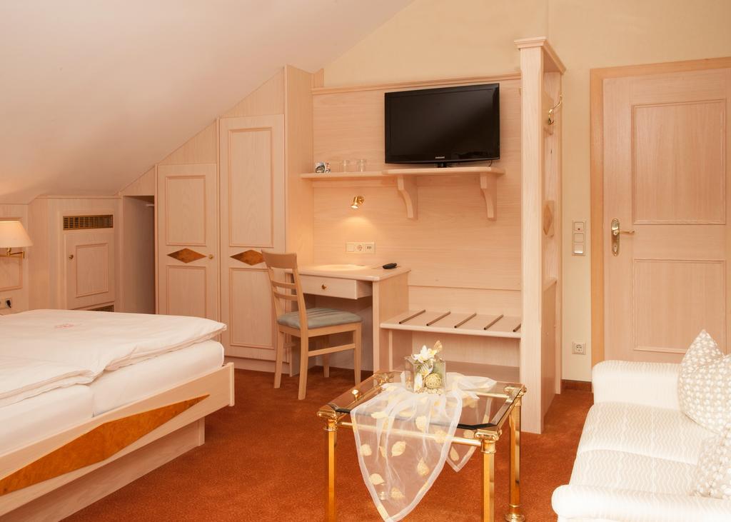 Hotel Zum Weissen Stein Kirchen  Chambre photo