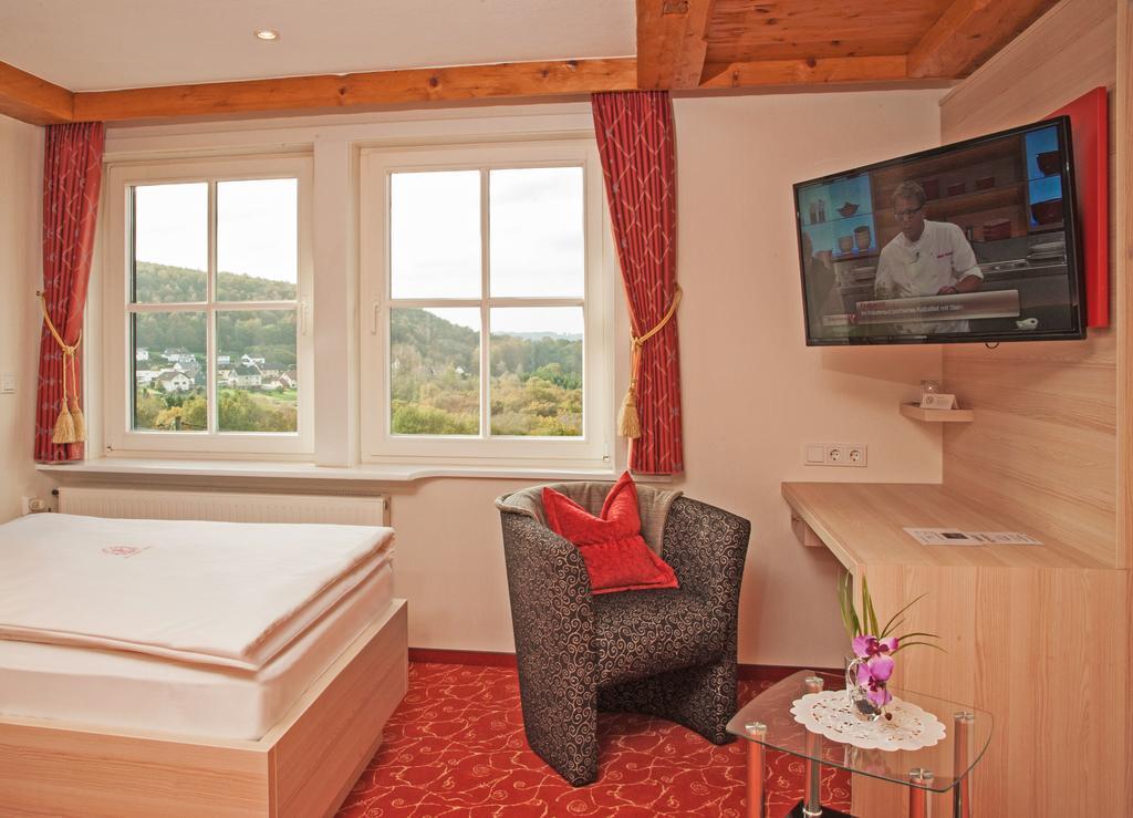 Hotel Zum Weissen Stein Kirchen  Chambre photo