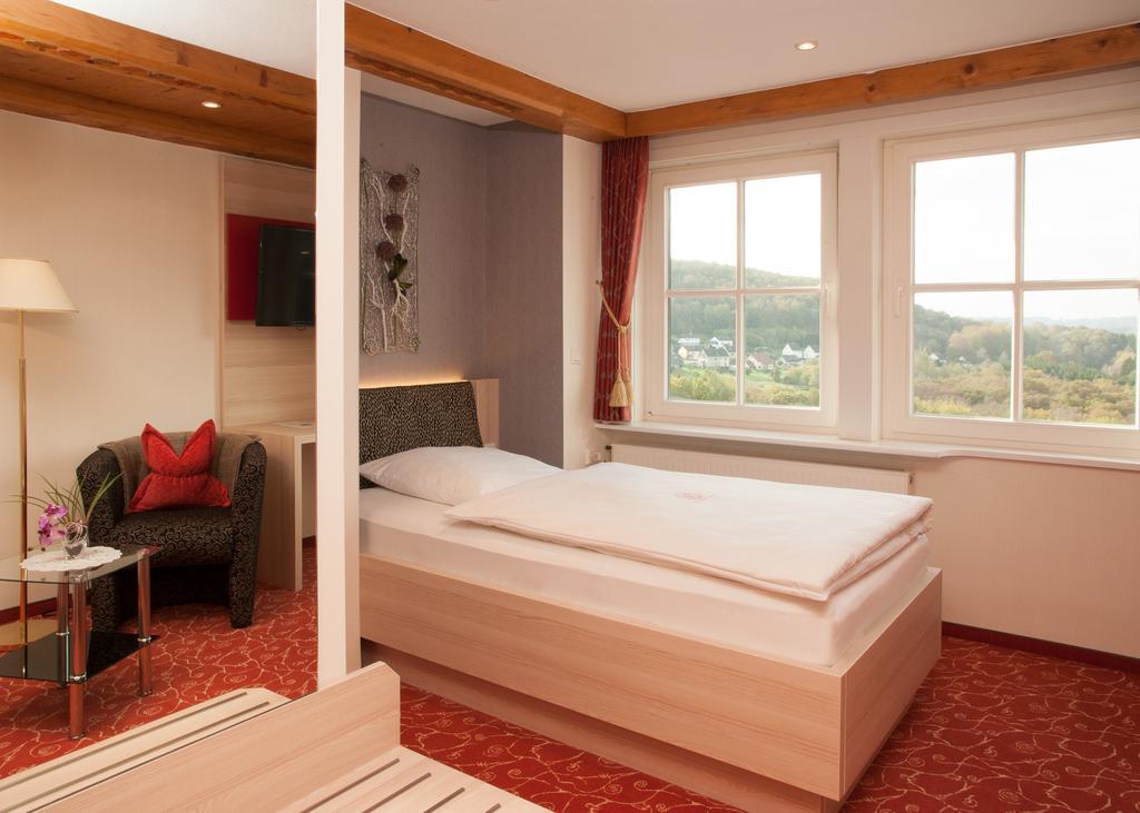 Hotel Zum Weissen Stein Kirchen  Chambre photo